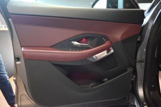 JAGUAR E-Pace usata 38