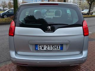 PEUGEOT 5008 usata, con Autoradio