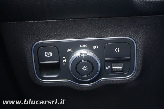 MERCEDES-BENZ GLB 200 usata 26