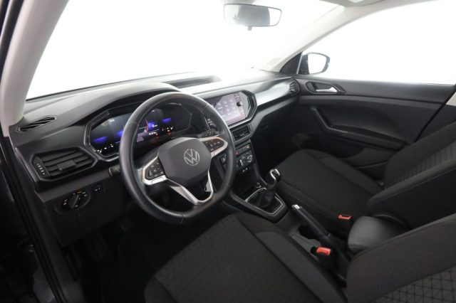 VOLKSWAGEN T-Cross usata 1