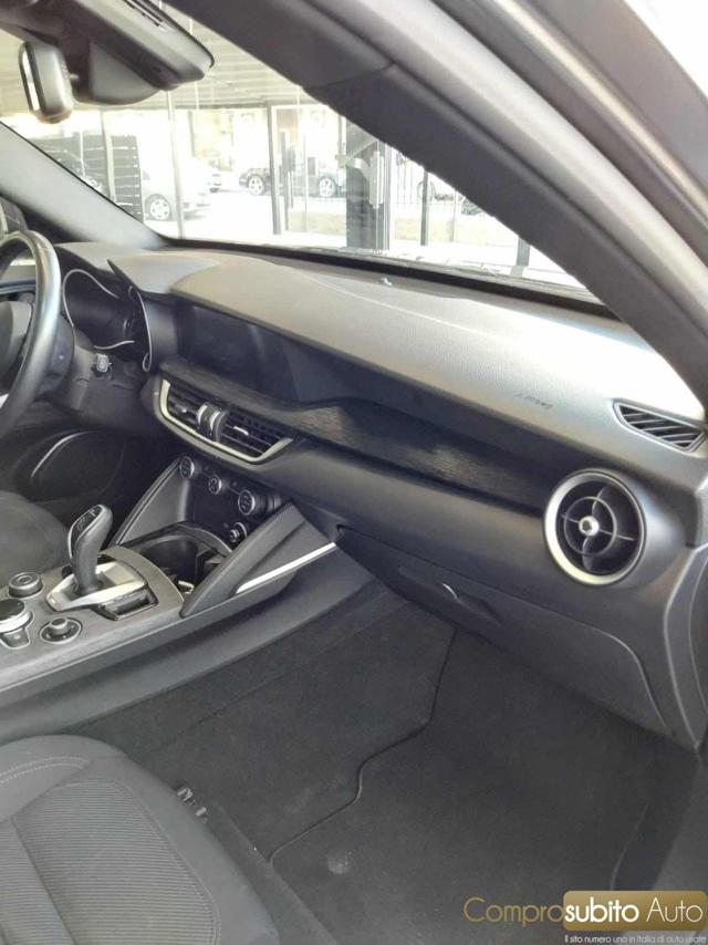 ALFA ROMEO Stelvio usata 32