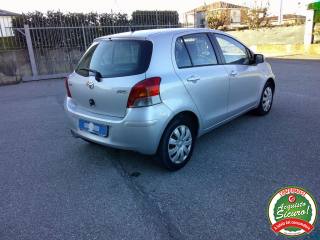 TOYOTA Yaris usata, con Autoradio