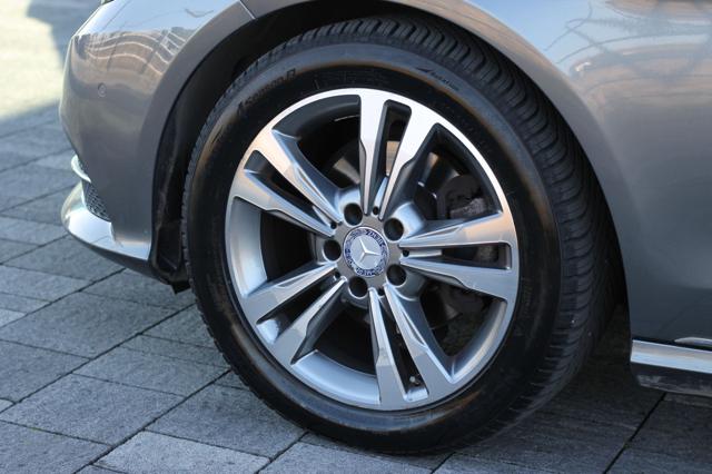 MERCEDES-BENZ E 200 usata, con Climatizzatore