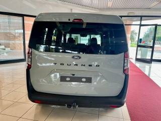 FORD Tourneo Courier usata, con Boardcomputer
