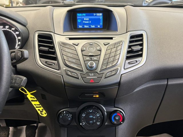 FORD Fiesta usata, con Servosterzo