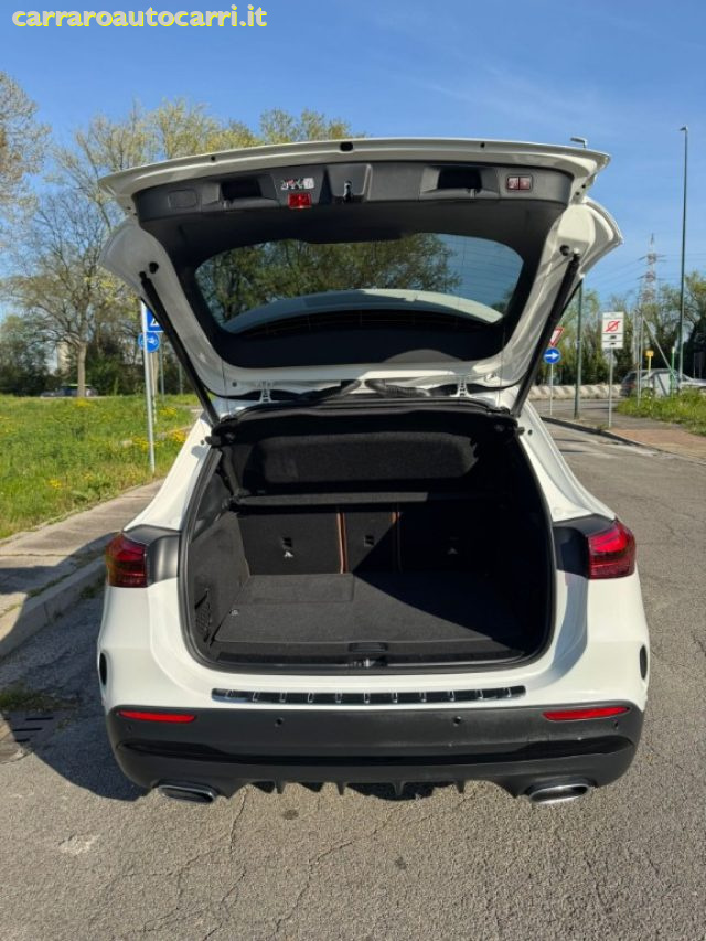 MERCEDES-BENZ GLA 200 usata, con Sistema di navigazione