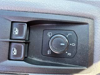 VOLKSWAGEN Crafter usata 19
