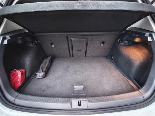 VOLKSWAGEN Golf usata, con Controllo trazione