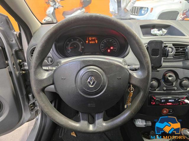 RENAULT Clio usata 12