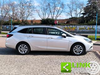 OPEL Astra usata, con Park Distance Control