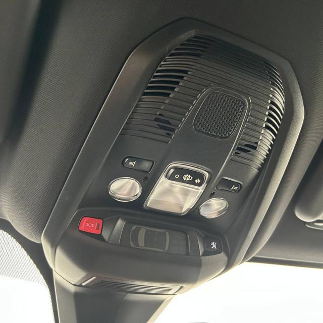 PEUGEOT 3008 usata, con Controllo elettronico della corsia