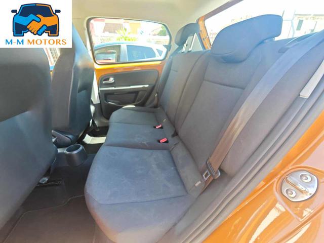 VOLKSWAGEN up! usata 14