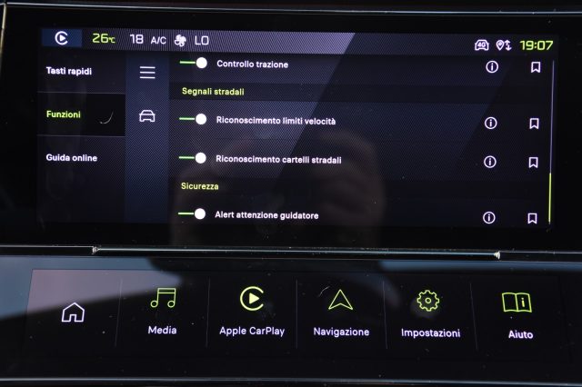 PEUGEOT 408 usata, con Autoradio digitale