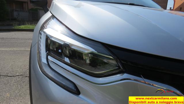 RENAULT Captur usata, con Fari LED