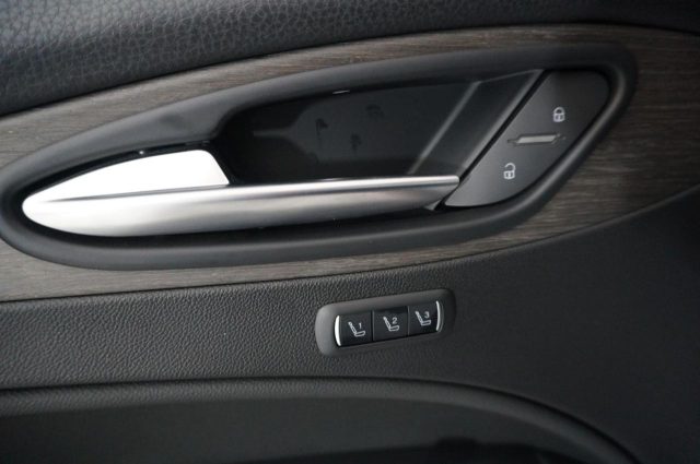 ALFA ROMEO Stelvio usata, con Regolazione elettrica sedili