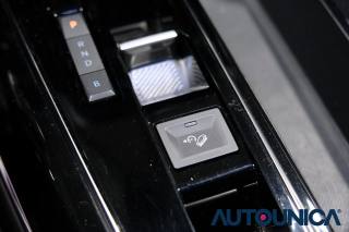 PEUGEOT 3008 usata, con Sensori di parcheggio posteriori