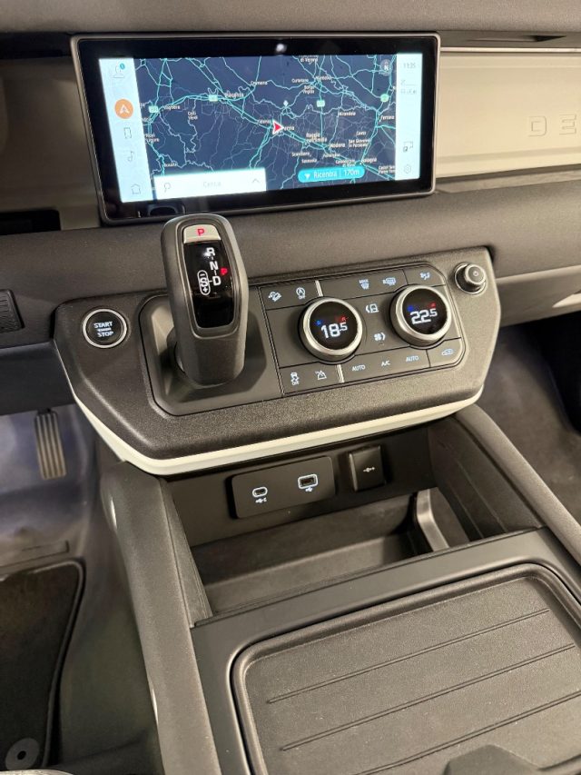 LAND ROVER Defender usata, con Controllo trazione