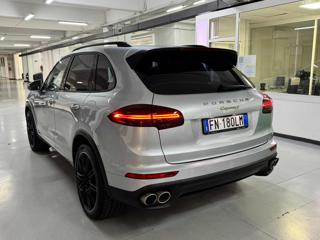 PORSCHE Cayenne usata, con Airbag