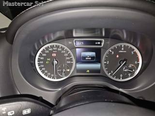 INFINITI Q30 usata, con USB