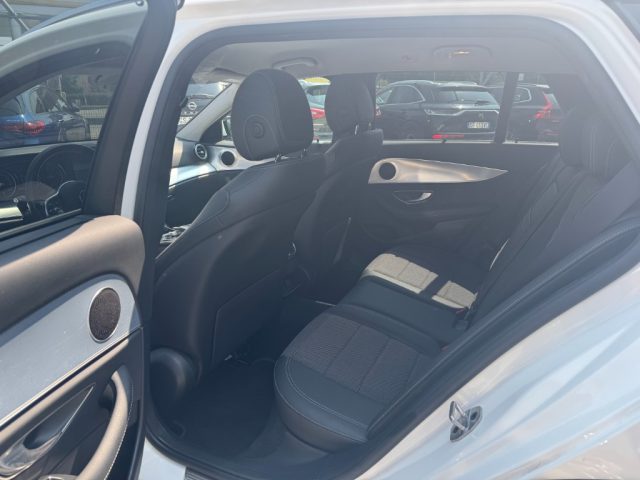 MERCEDES-BENZ E 220 usata, con Controllo trazione