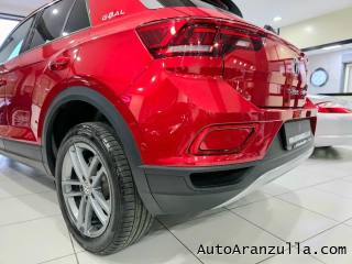 VOLKSWAGEN T-Roc usata, con Autoradio digitale