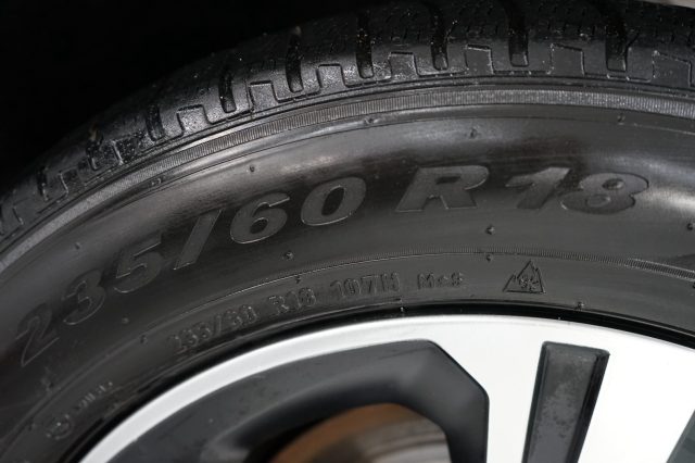 JAGUAR E-Pace usata 46