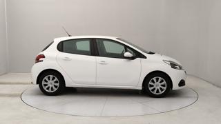 PEUGEOT 208 usata, con Autoradio