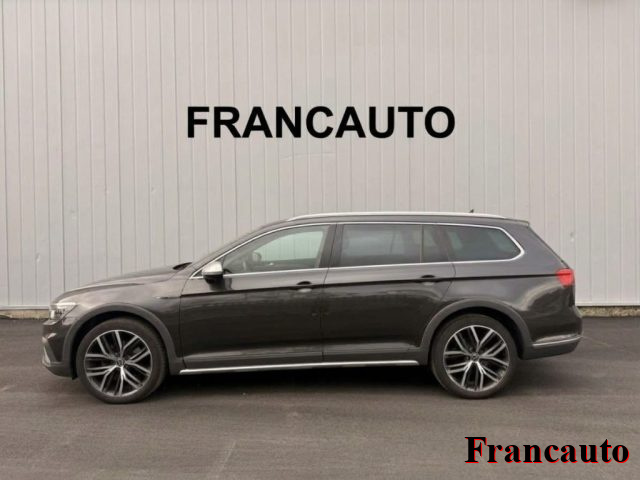 VOLKSWAGEN Passat Alltrack usata, con Autoradio