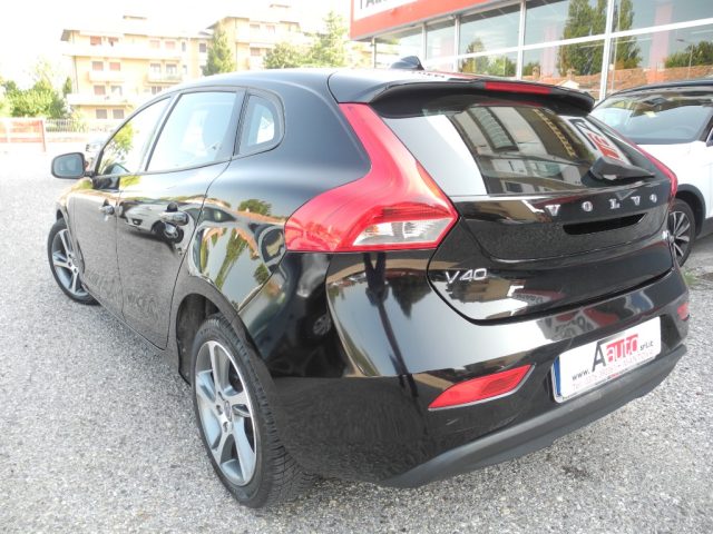 VOLVO V40 usata 60