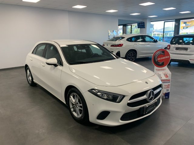 MERCEDES-BENZ A 180 usata, con Sensori di parcheggio posteriori