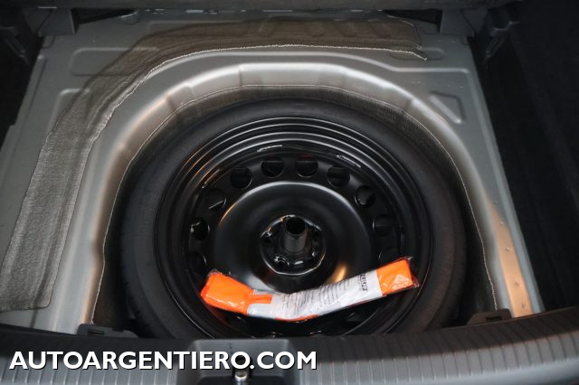 VOLKSWAGEN Taigo usata, con Autoradio digitale