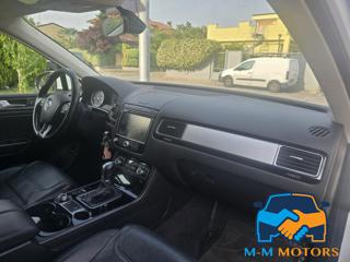 VOLKSWAGEN Touareg usata, con ESP