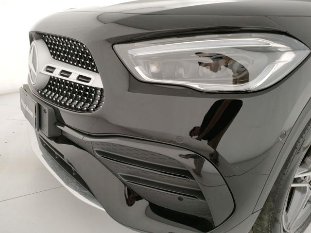 MERCEDES-BENZ GLA 200 usata, con Chiusura centralizzata