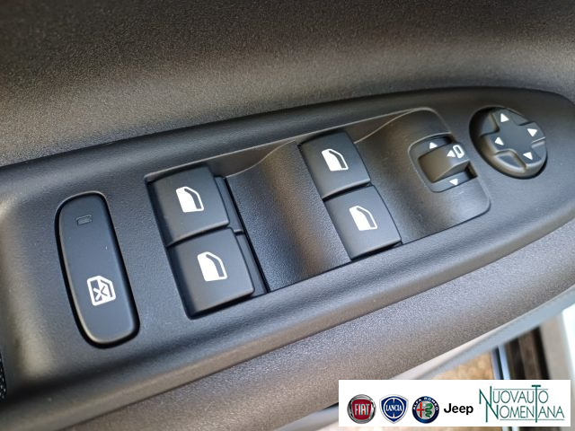 ALFA ROMEO Junior usata, con Touch screen