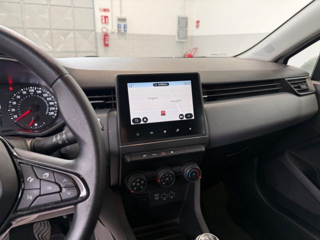 RENAULT Clio usata, con Autoradio digitale