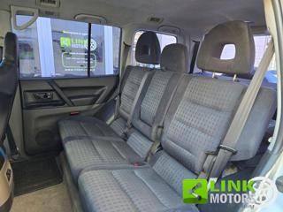 MITSUBISHI Pajero usata, con Autoradio