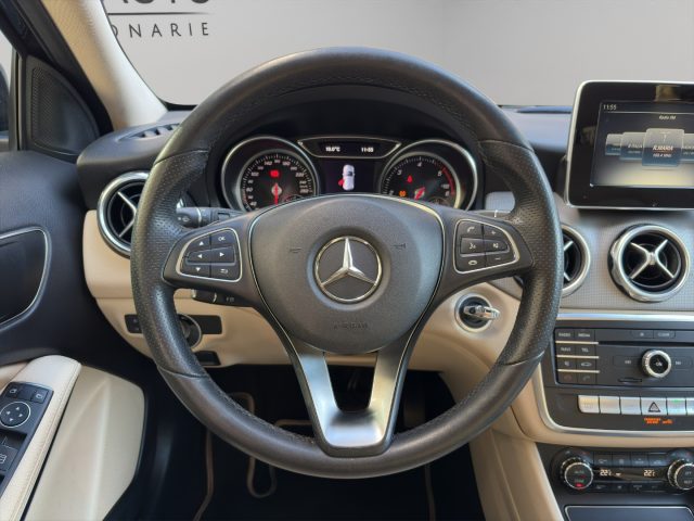 MERCEDES-BENZ GLA 220 usata, con Vetri oscurati