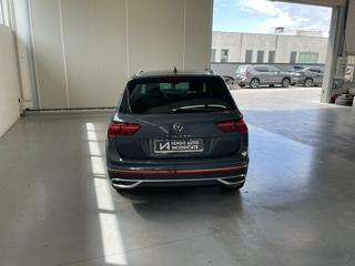 VOLKSWAGEN Tiguan usata, con Autoradio