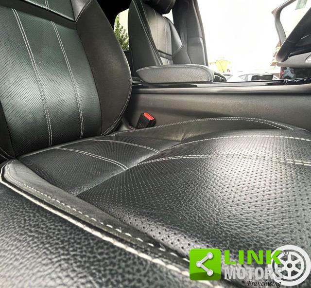 LAND ROVER Range Rover Velar usata, con Controllo trazione