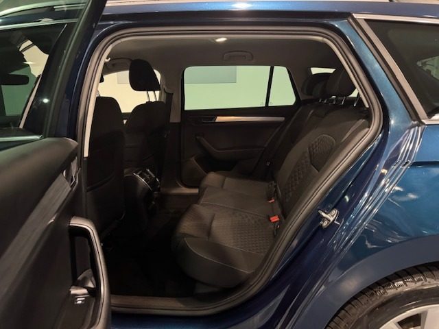 SKODA Superb usata, con Fendinebbia