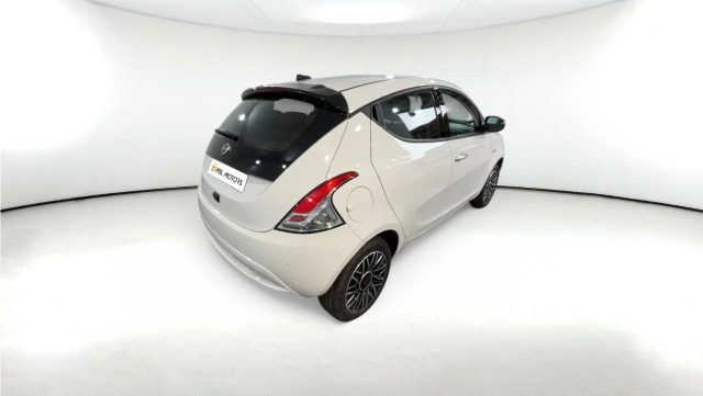 LANCIA Ypsilon usata, con Airbag