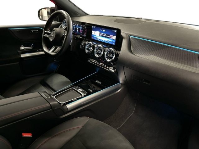 MERCEDES-BENZ B 180 usata, con Interni in pelle