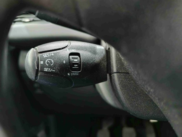 PEUGEOT 208 usata 18