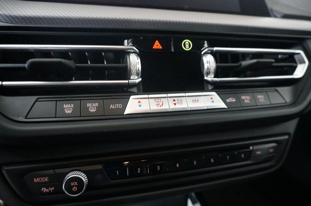 BMW 118 usata, con Luci diurne LED