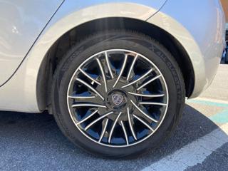 LANCIA Ypsilon usata, con Specchietti laterali elettrici