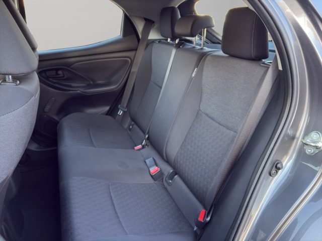 TOYOTA Yaris usata, con Airbag testa