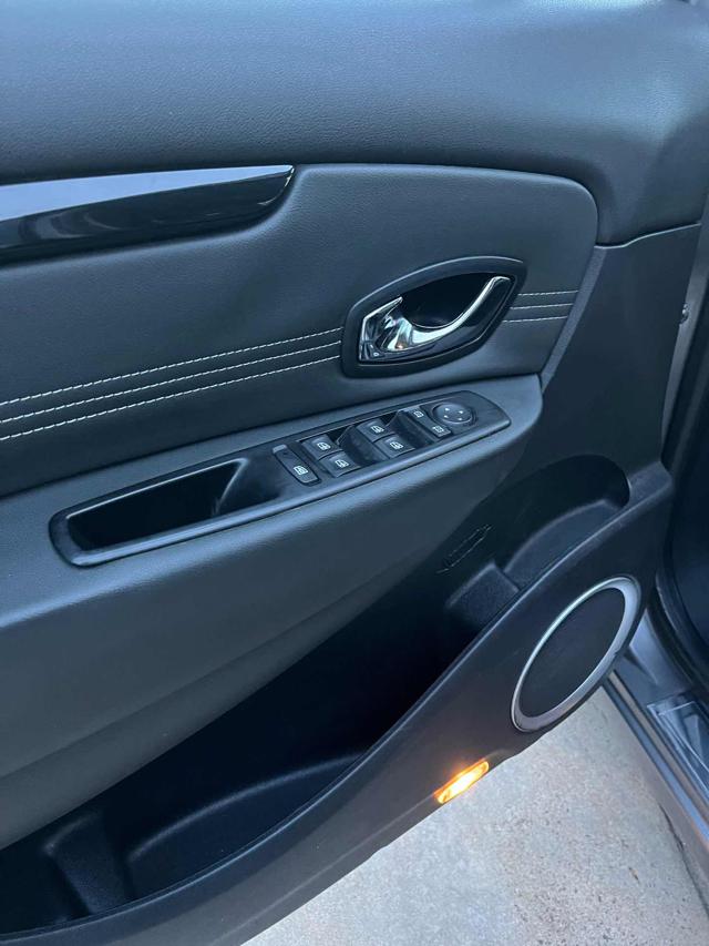 RENAULT Scenic usata, con Controllo trazione