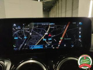 MERCEDES-BENZ GLB 180 usata, con Autoradio