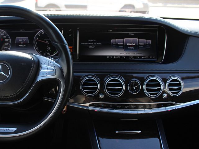 MERCEDES-BENZ S 500 usata, con Volante in pelle