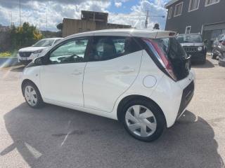TOYOTA Aygo usata 5
